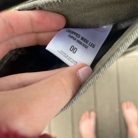 Express cropped high waisted green jeans size 00 - Picture 4 of 4